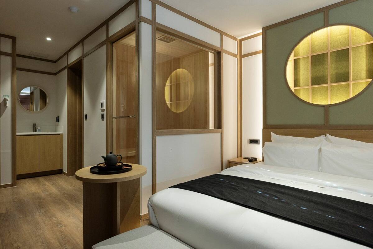 Sauna Deluxe | ผ้าม่านกันแสง, ห้องเก็บเสียง, Wi-Fi ฟรี, ผ้าปูที่นอน