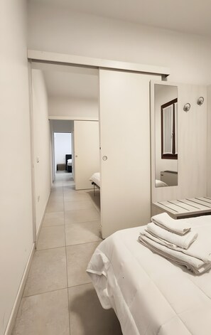 3 Schlafzimmer, Bügeleisen/Bügelbrett, Bettwäsche