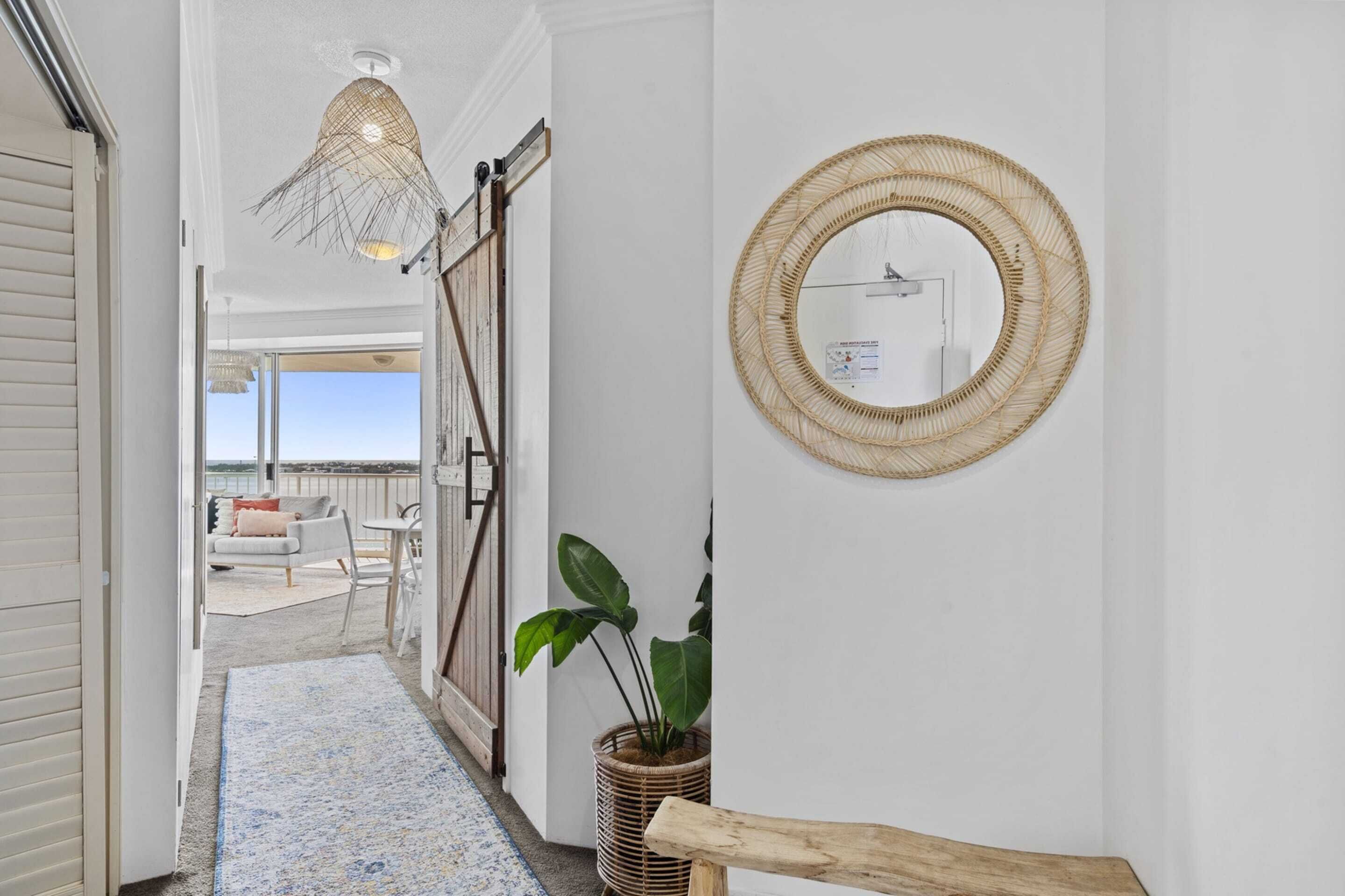 Apartment | Reception