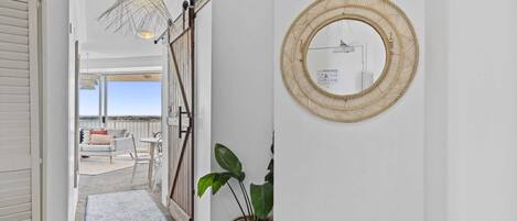 Apartment | Reception