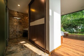 Room - Toi's Travel Home Central (Ho Chi Minh)