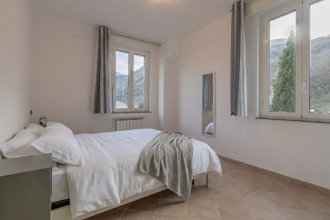 4 bedrooms, iron/ironing board