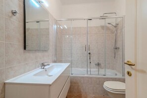 Dusche, Bidet