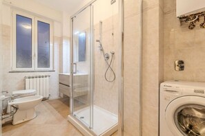 Shower, bidet - Piergi Bike Home 6 Finale Ligure (Finale Ligure)