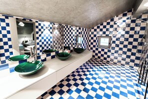 Comfort Room, Multiple Beds, Mountain View | Bathroom - F.A.T. Mankei (Seidlwinkl)