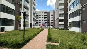 Exterior - Relax in Style: Fully Furnished Studio Apartment. Secure and amazing in Nairobi (Nairobi)