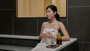 Signature Spa & Sauna | Private spa tub