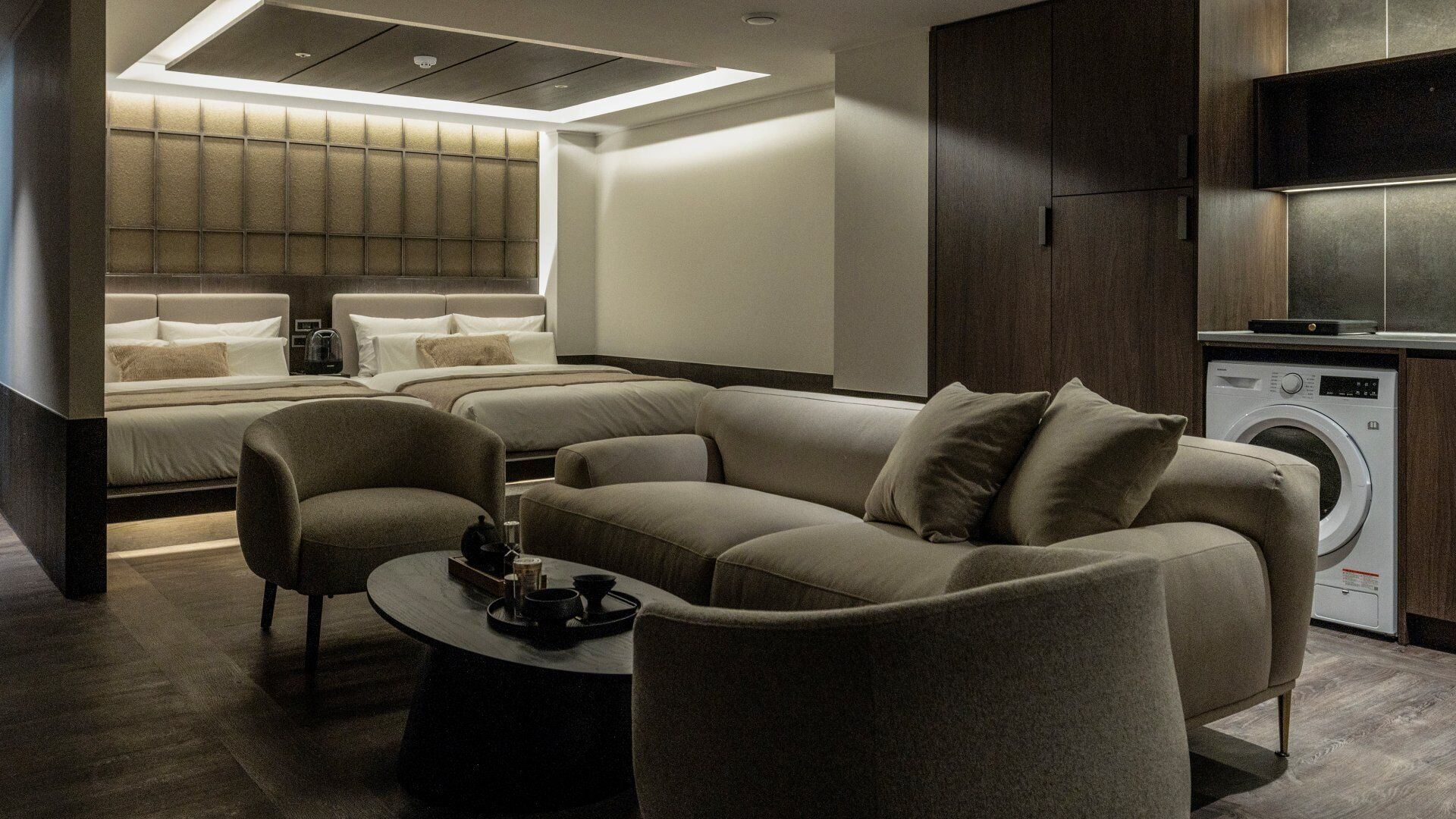 Signature Spa & Sauna | Individually decorated, individually furnished, blackout drapes
