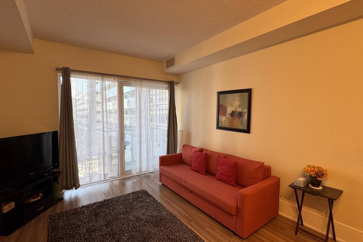 Svit Elite - 1 queensize-säng med bäddsoffa | Vardagsrum