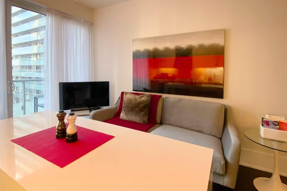 Svit Comfort - 1 queensize-säng | Vardagsrum