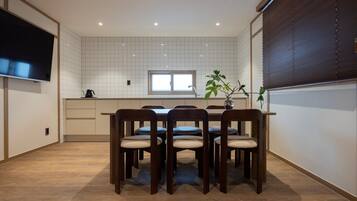 Signature Room | Free WiFi