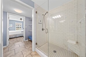Condo, Multiple Beds, Patio, Garden View (Colony Club K6) | Bathroom - Cozy Condo Near Baseball Fields and Zoo- Pool Tennis Courts Pickleball (Gulf Shores)