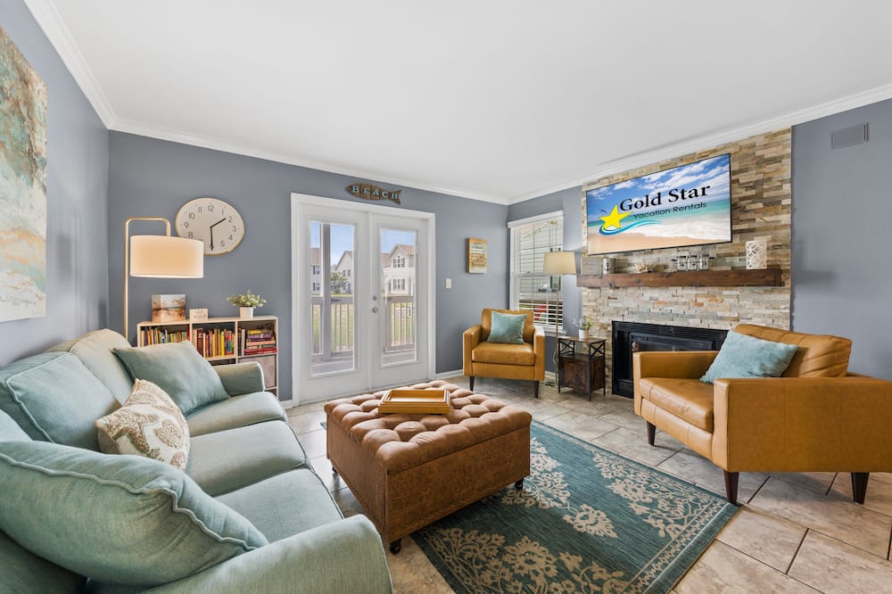 Cozy Condo Near Baseball Fields and Zoo- Pool Tennis Courts Pickleball - Phoenix West, AL