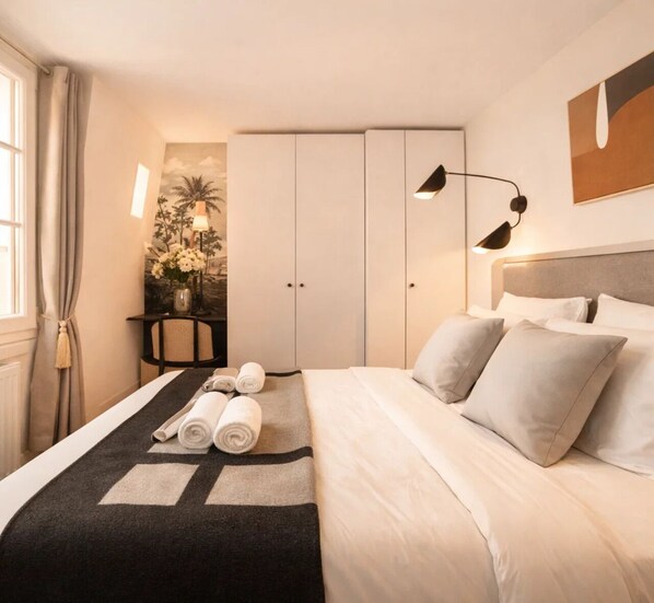 Superior Apartment, City View - 1522 Niel (Paris)