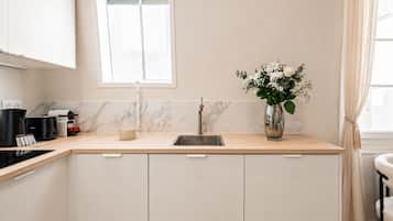 Apartamento superior, vista para a cidade | Cozinha privada