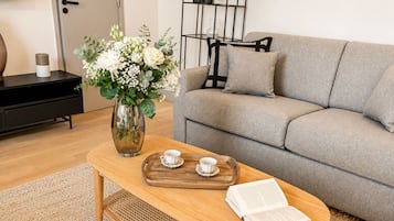Superior Apartment, City View | Living area