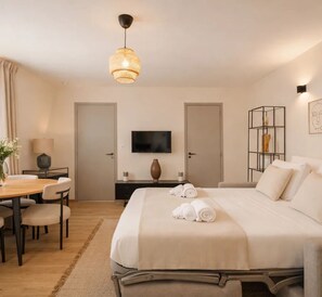 Superior Apartment, City View | Living area - 1522 Niel (Paris)