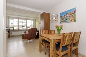 Dining - Apartment Elli 01 (Rostock)
