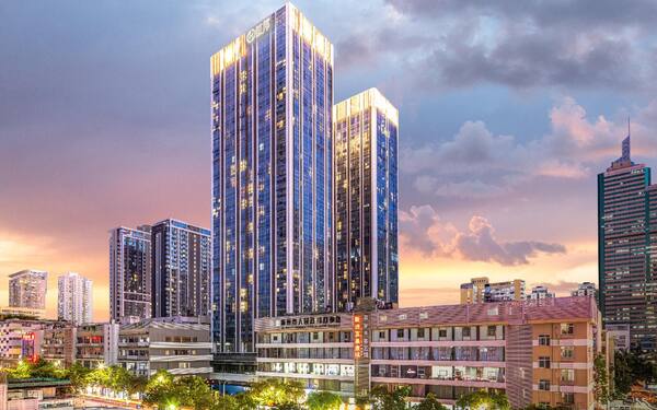 Huaqiang North Executive Apartment