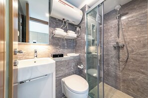 Duplex superior, vista para a cidade | Banheiro