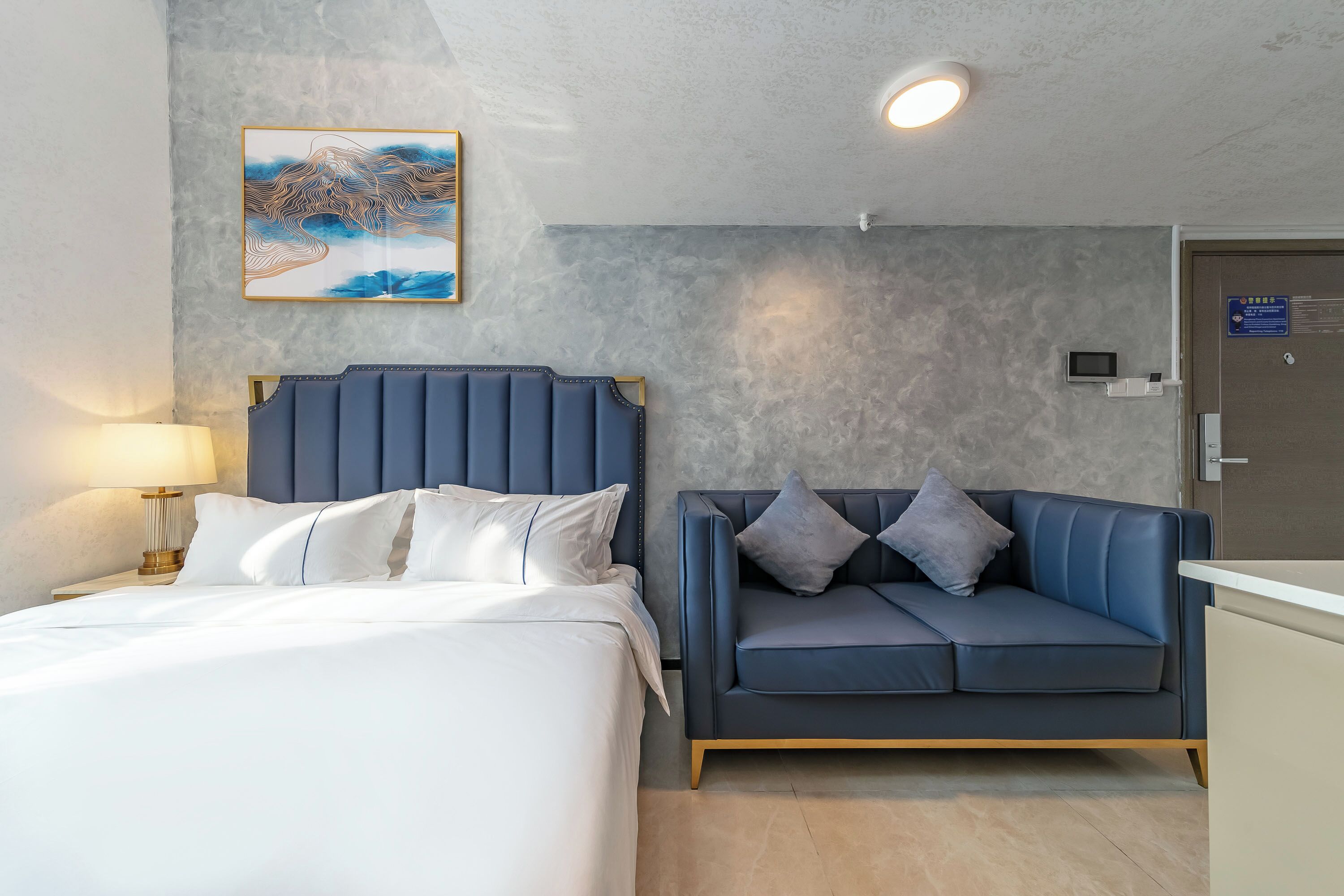 Superior Twin Room, City View