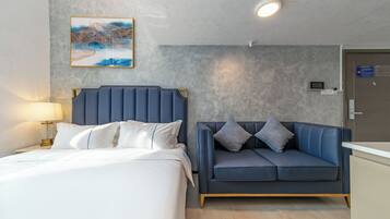 Superior Twin Room, City View