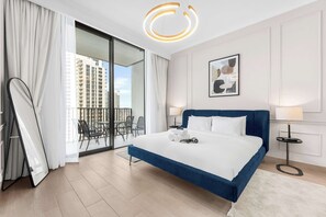 Iron/ironing board, WiFi, bed sheets - Free housekeeping visits during your stay - StayShort - Elegant 1 Bedroom in JVC that Sleeps 4 with Balcony (JVC)