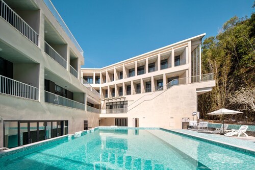 Serenity Coast Hotel