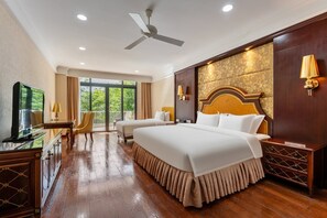 Quarto triplo luxo, sacada