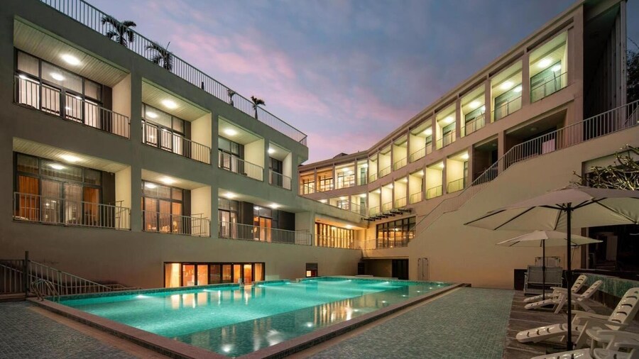 Serenity Coast Hotel