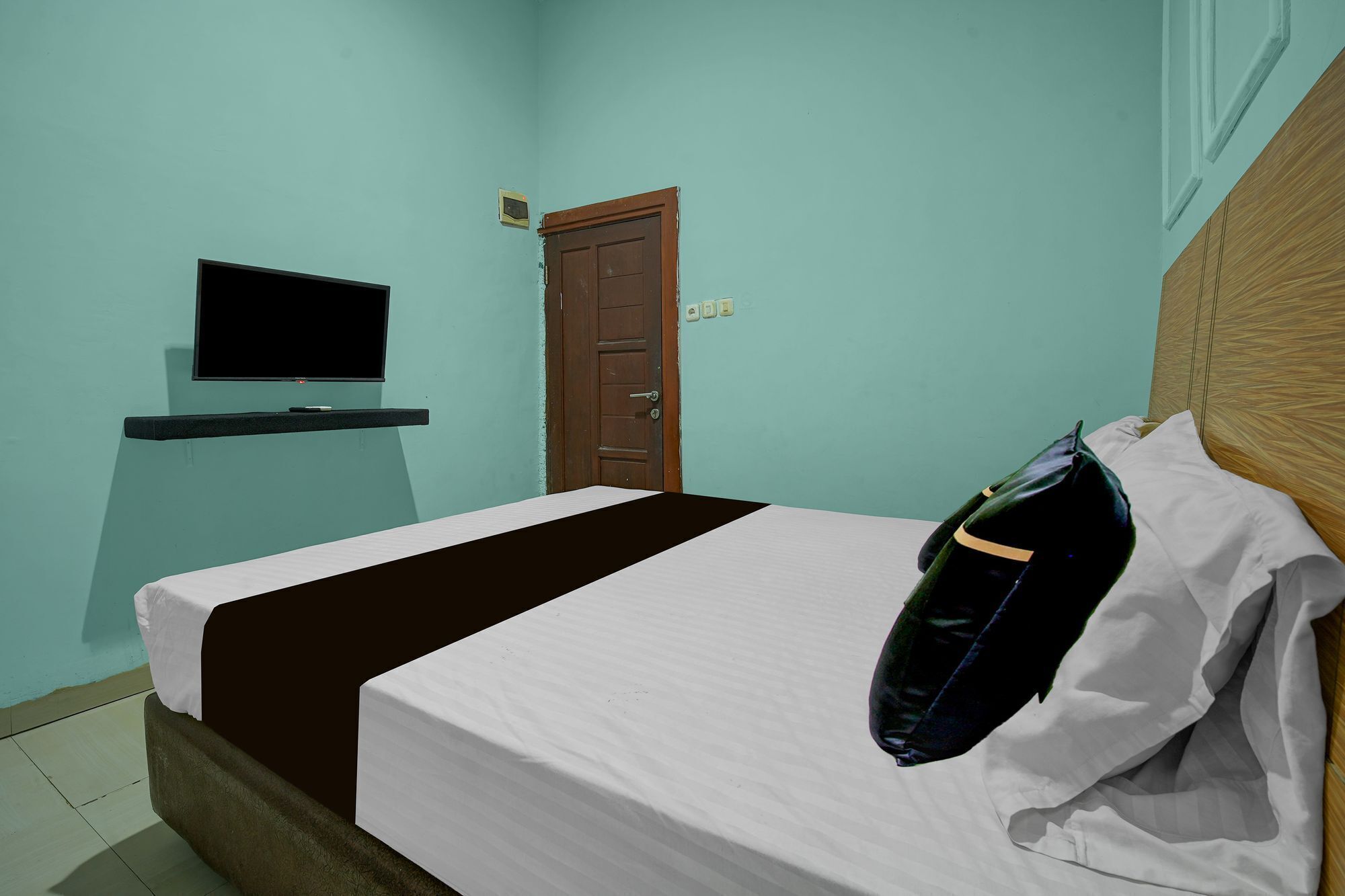 Deluxe Double Room | WiFi (free), bed sheets