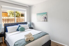 2 bedrooms, iron/ironing board, WiFi, bed sheets
