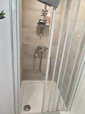 Bathroom - STUDIO COSY 2 in DOUR / ENGYH house 3 (Dour)