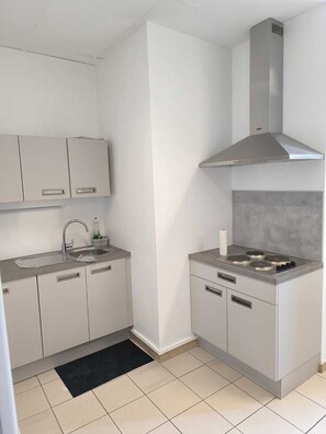 Private kitchen - STUDIO COSY 2 in DOUR / ENGYH house 3 (Dour)