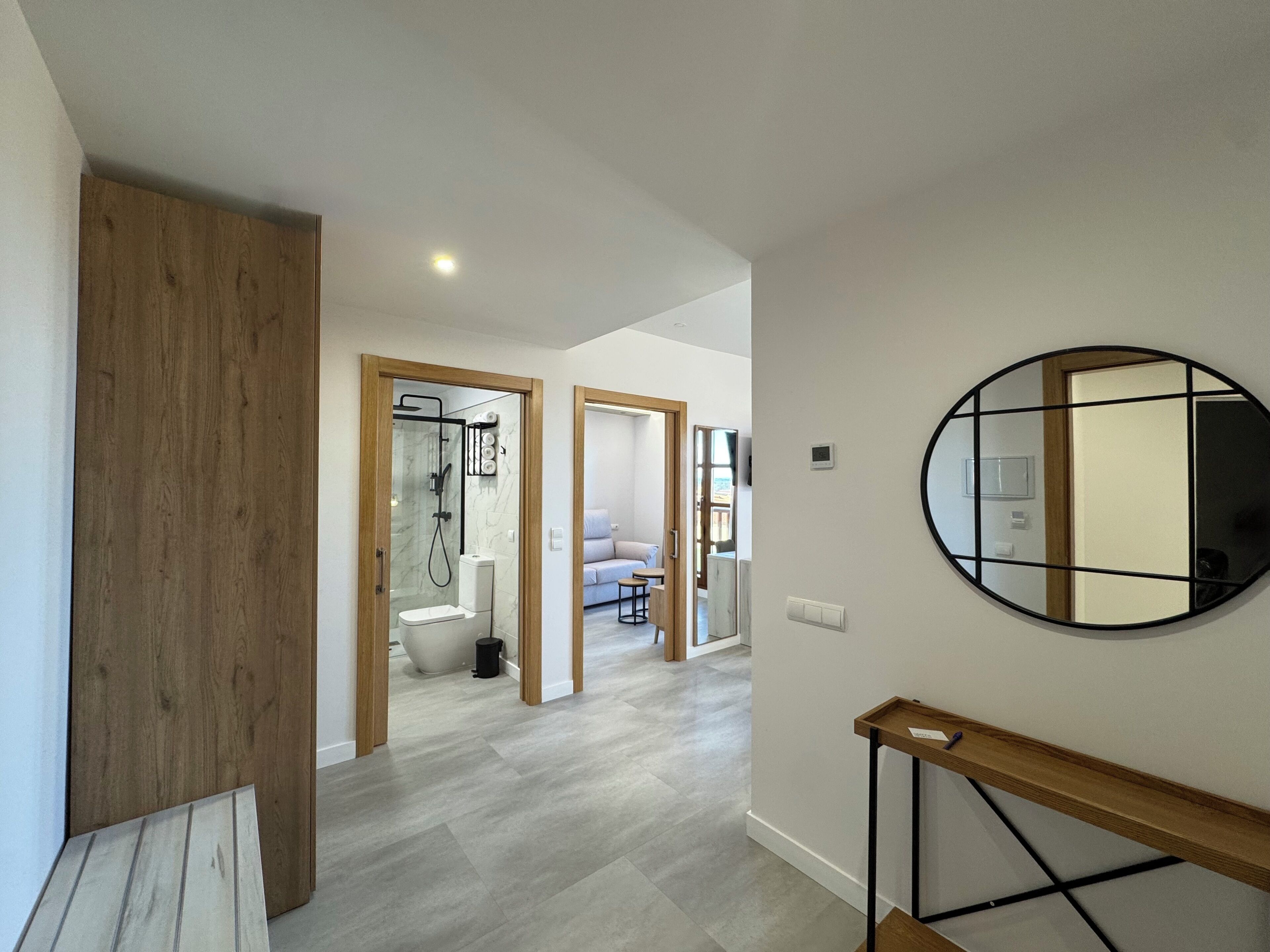 Deluxe Suite, Garden View | Bathroom