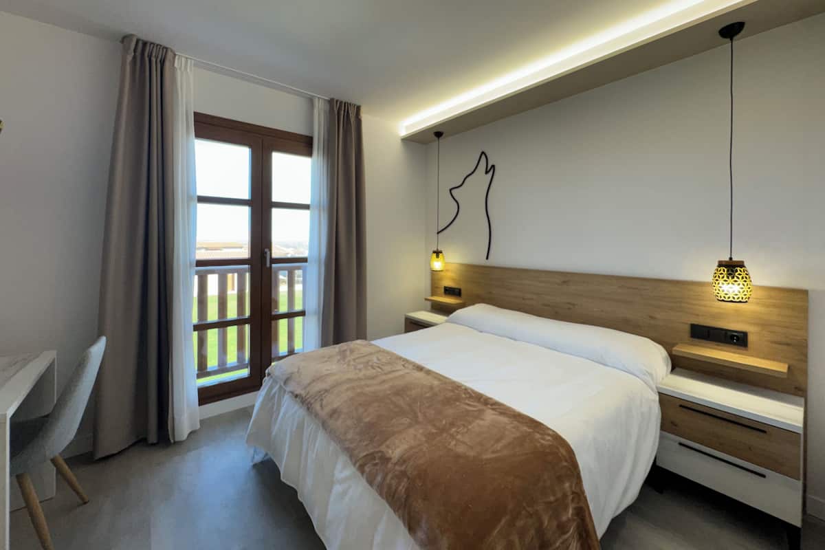 Suíte luxo, vista para o jardim