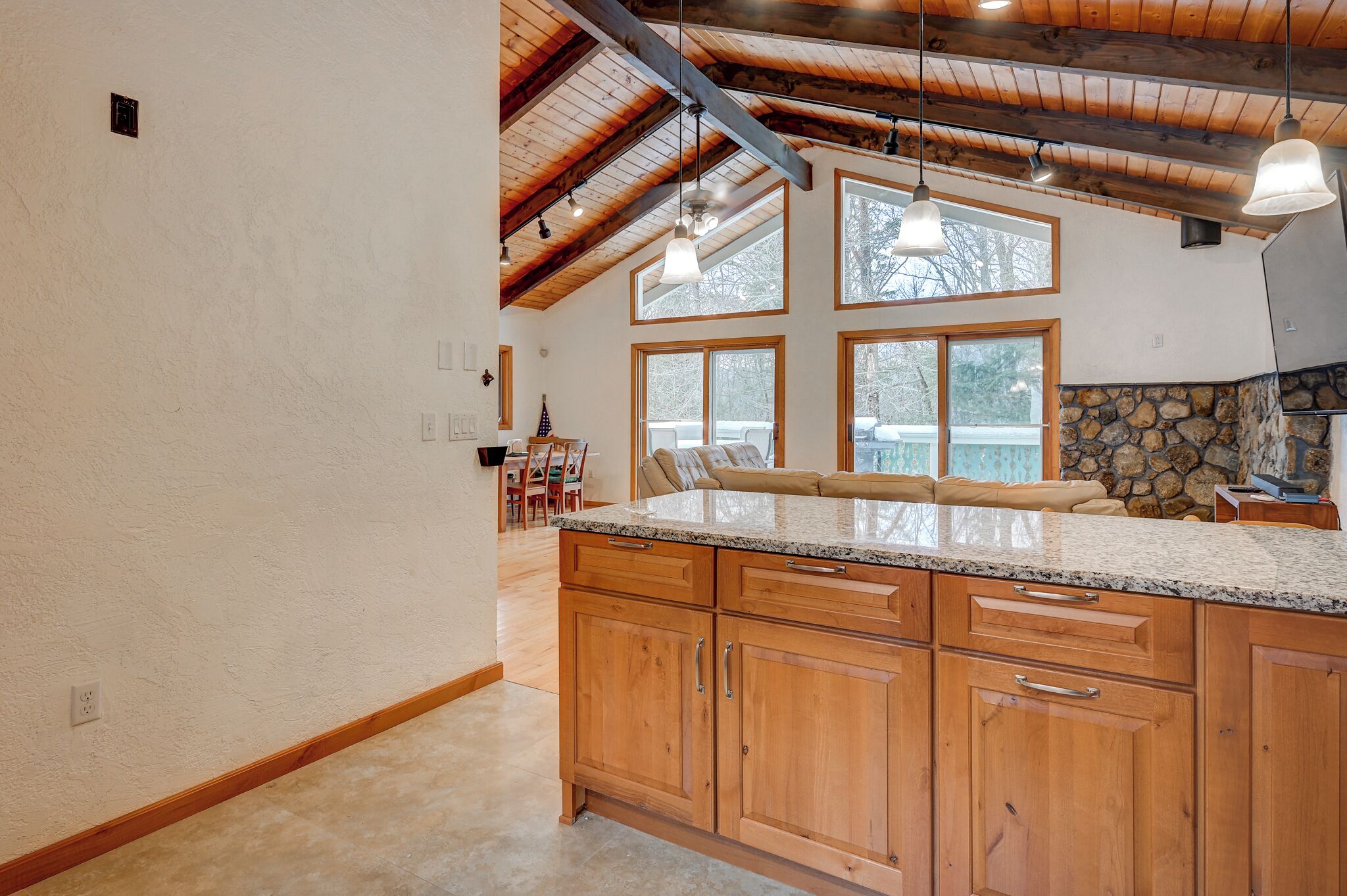 Family Chalet Near Storyland - Fenced Yard - Sleeps 11 - Quiet Linderhof Retreat - Jackson, NH