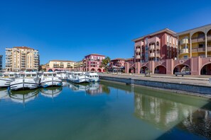 Marina - Cosy Renovated Apartment Near the Beach With Balcony (Lattes)