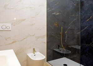 Dusche, Bidet