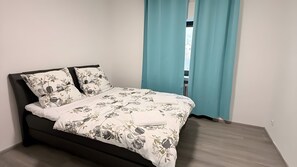 WiFi, bed sheets - Apartment for 4 People (65 m²) in Weilerswist (Weilerswist)