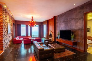 Interior - Ama Stays Trails Kailash House Kodaikanal (Kodaikanal)