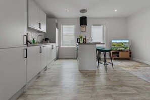 Interior - City Hub - Short Stays UK. (Exeter)