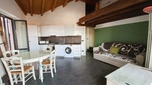 Living area - LAKE IN NATURE Cosy apartment in Gravedona ed Uniti mountain, nature and lake (Brenzio)