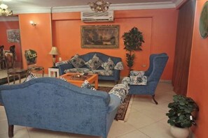 Living area - Entire rental, Abas el Akad Apartment with 3 bedroom (33) (Cairo)