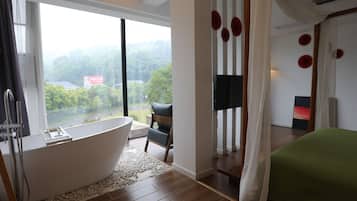 Luxe tweepersoonskamer, uitzicht op bergen