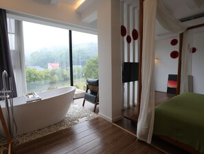 Luxury Double Room, Mountain View