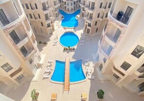 Outdoor pool - Luxury One-Bedroom Apartment Near El Gouna With Pool Access. (Hurghada)