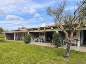 Exterior - Spartacus Eco Retreat | Myrtle Suite (San Pantaleo)