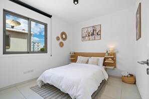 1 bedroom, iron/ironing board, WiFi, bed sheets - Bright 1 BR W/Balcony in the Center of Nicosia (Nicosia)