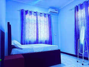 2 Schlafzimmer, Bügeleisen/Bügelbrett, kostenloses WLAN, Bettwäsche